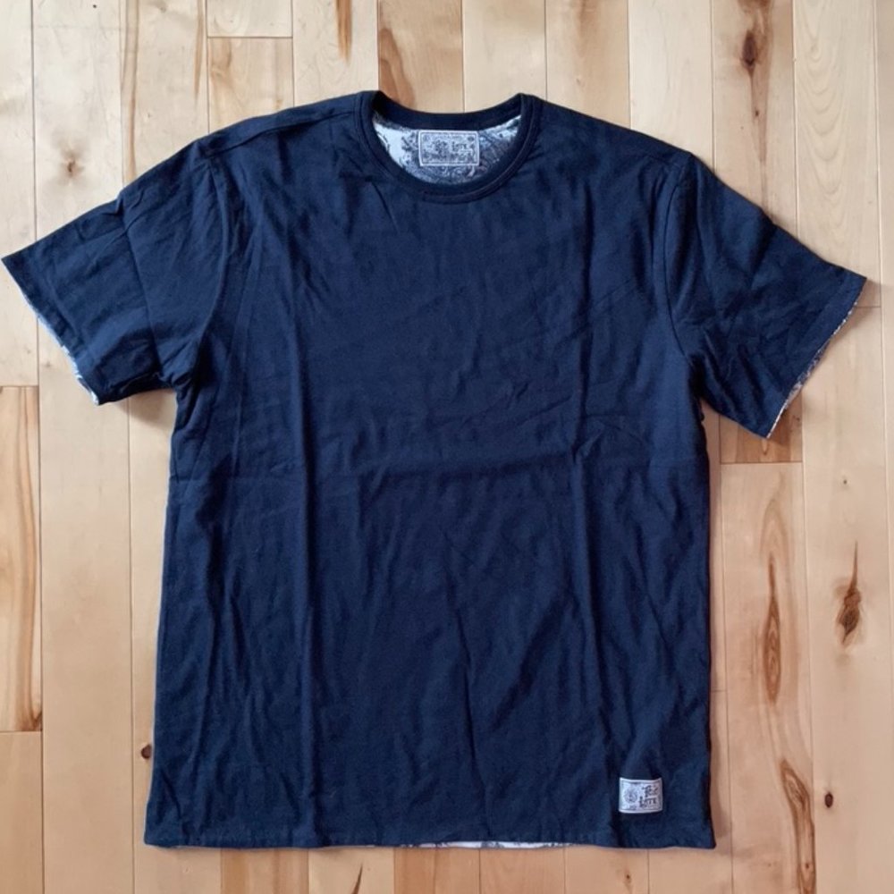 Men's Reversible Crew Neck Top